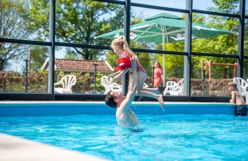 Kindvriendelijke camping met overdekt zwembad